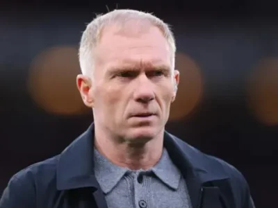 Paul Scholes ‘dội gáo nước lạnh’ vào Arsenal, dự đoán sốc trước Leeds