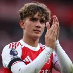 Arsenal chốt hợp đồng chuyên nghiệp với thần đồng Max Dowman: Kỷ lục gia 15 tuổi chính thức gia nhập đội một 1