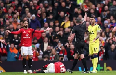 Cristian Romero 'phá kỷ lục' đáng xấu hổ: Vua thẻ đỏ Premier League sau pha vào bóng kinh hoàng với Casemiro 1