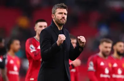 Michael Carrick tiết lộ lý do 'bất di bất dịch' giữ nguyên đội hình MU đấu West Ham 1