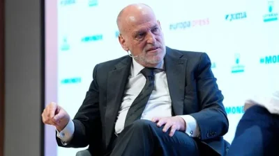 Gây sốc: Chủ tịch La Liga lên tiếng bênh vực Barca, nói thẳng 'không hề mua trọng tài' 1