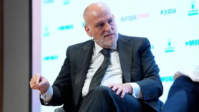 Chủ tịch La Liga Javier Tebas phát biểu về scandal Negreira